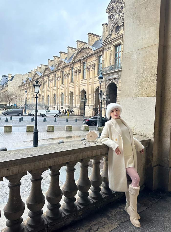 Nữ người mẫu cho biết cô đã sẵn sàng tâm thế để bước vào cuộc sống hôn nhân. (Ảnh: FB Quỳnh Thư)