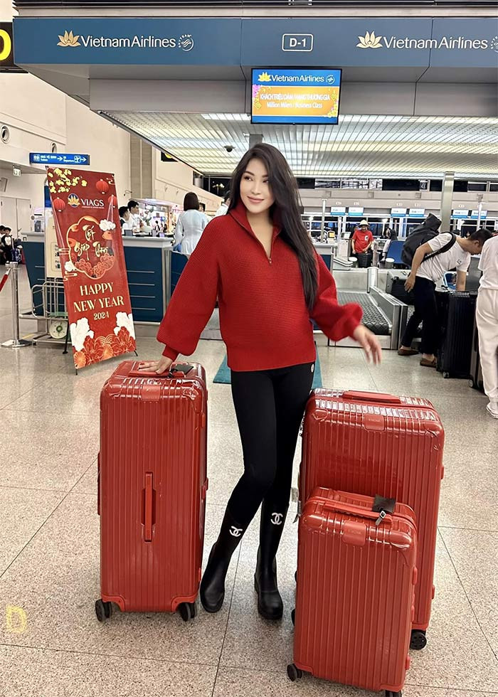 Quỳnh Thư đang tận hưởng cuộc sống hạnh phúc tại Đức cùng bạn trai. (Ảnh: FB Quỳnh Thư)