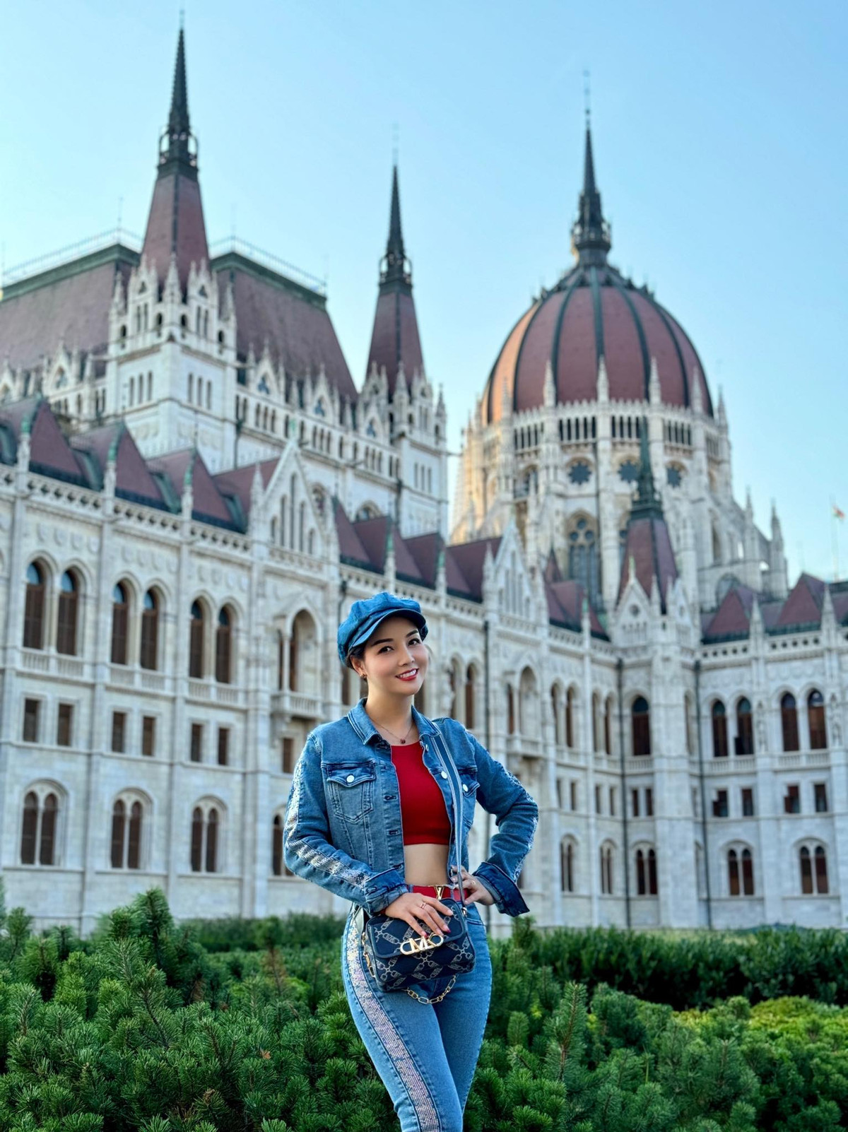 Diễn viên Mai Thu Huyền du lịch nước ngoài. Ảnh: FB Mai Thu Huyen