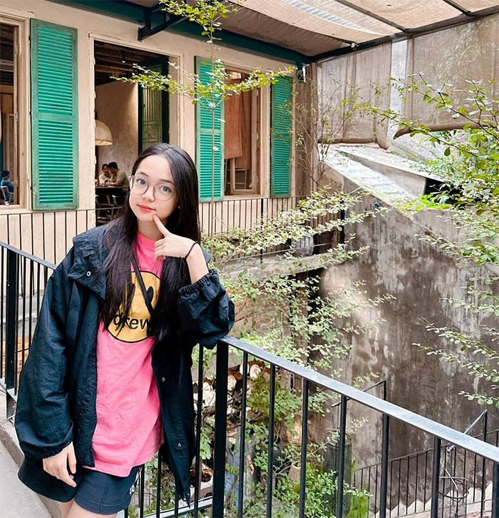 Khuôn mặt của Chu Diệp Anh vẫn không thay đổi từ nhỏ tới lớn, luôn giữ được nét xinh xắn vốn có. (Ảnh: FB Chu Diệp Anh)