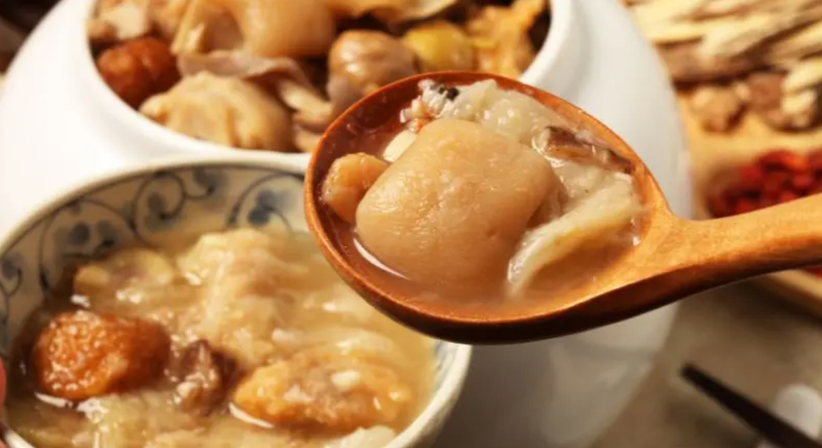 Sức hấp dẫn của Phật nhảy tường không chỉ đến từ hương vị thơm ngon khó cưỡng mà còn từ giá trị dinh dưỡng vô cùng phong phú.