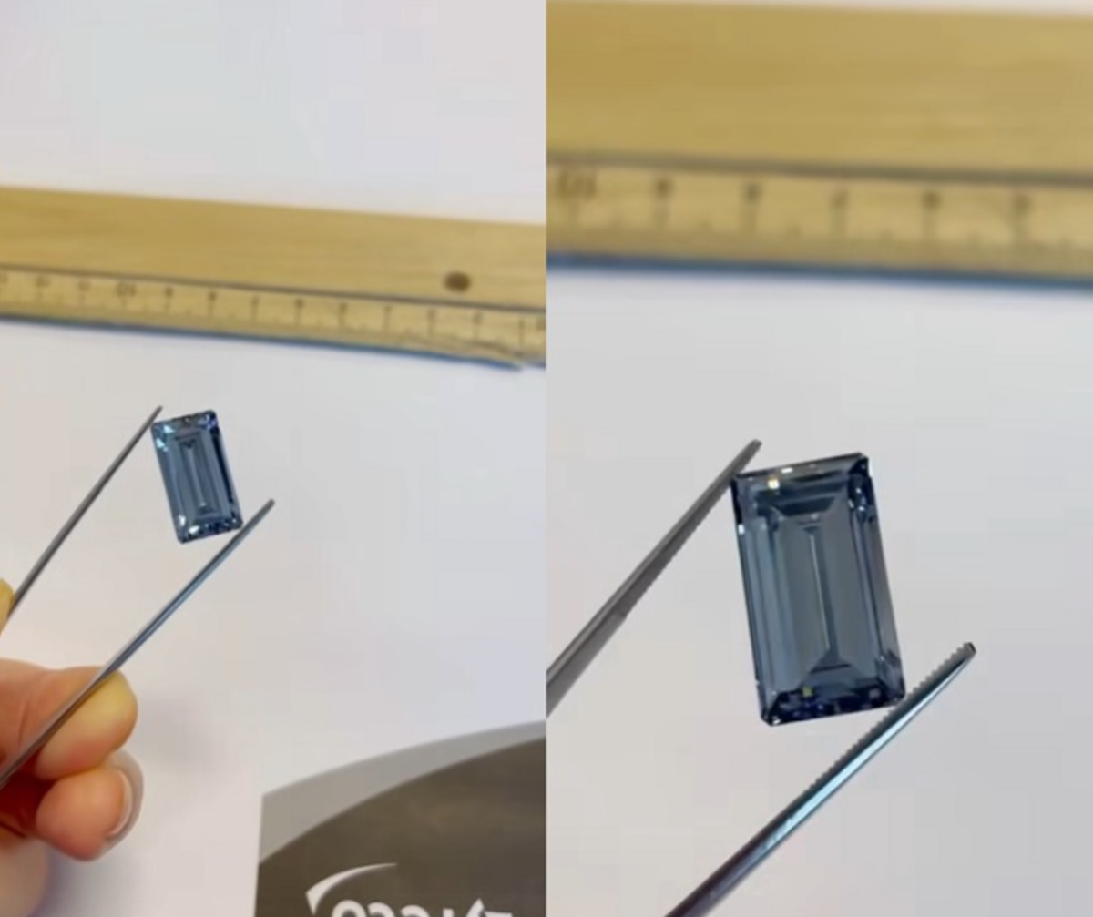 Cách đây không lâu, Lý Nhã Kỳ cũng gây sốt mạng xã hội khi khoe viên kim cương xanh trị giá 35 triệu USD (tương đương khoảng hơn 875 tỷ đồng).