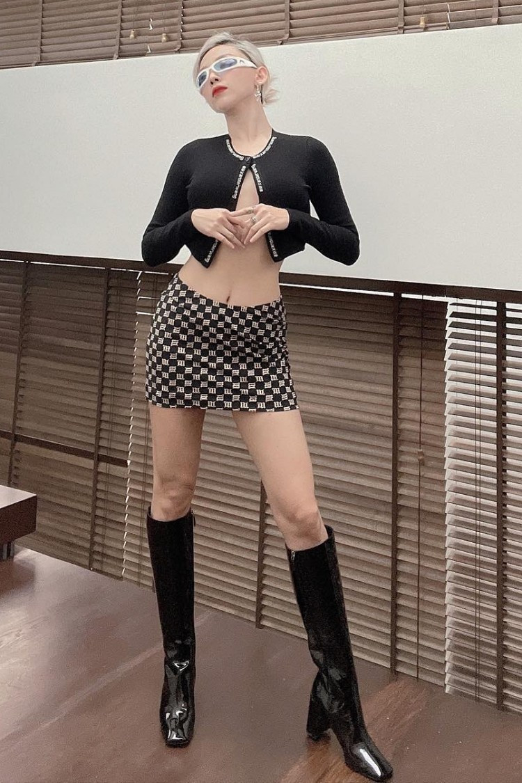 Tóc Tiên cho biết, cô theo đuổi phong cách phóng khoáng, hiện đại dù ở nhà hay đi bất cứ đâu. Ảnh: FBNV