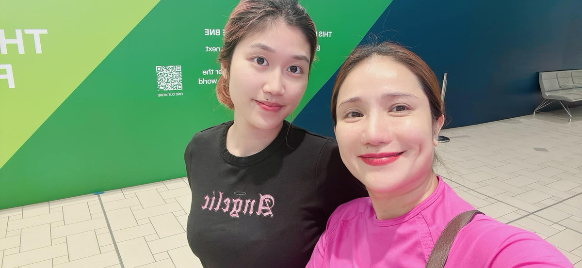 MC Cát Tường chia tay con gái sau chuyến thăm ái nữ tại Australia. Ảnh: FB Nguyễn Trí Cát Tường