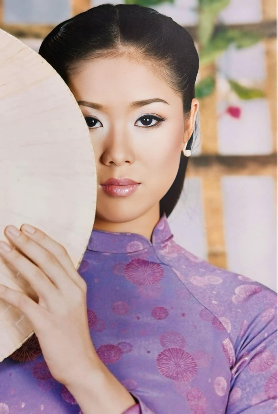 Lê Phương khoe ảnh chụp lúc 19 tuổi, khi cô "chân ướt chân ráo" vào làng giải trí. Ảnh: FB Lê Phương