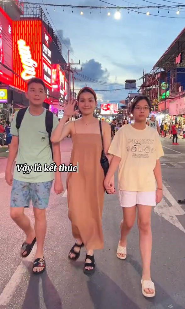 Trong những clip mới đây được mẹ đăng tải, nhóc tỳ này gây ngỡ ngàng với ngoại hình vượt trội cùng chiều cao 1m75 ở tuổi 14.