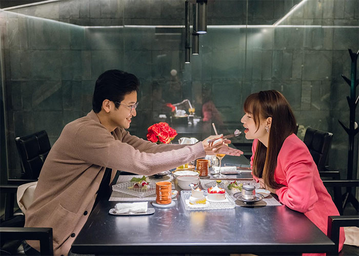 Trên trang cá nhân, nữ diễn viên sinh năm 1996 thường xuyên chia sẻ khoảnh khắc ngọt ngào với bạn trai Trọng Trí.