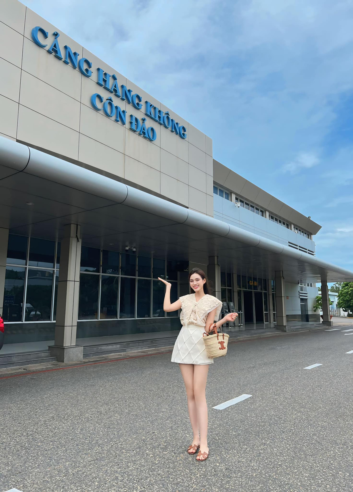 Hoa hậu Đỗ Thị Hà check in Côn Đảo. Ảnh: FB Đỗ Thị Hà