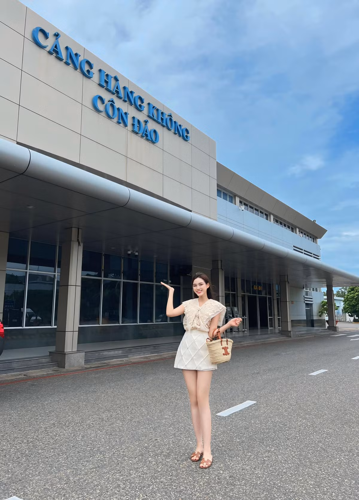 Hoa hậu Đỗ Thị Hà check in Côn Đảo. Ảnh: FB Đỗ Thị Hà