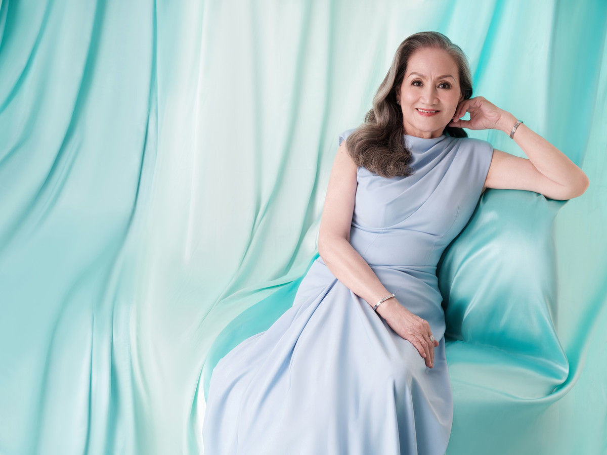 Nhờ sự giáo dục của mẹ, Lý Nhã Kỳ đã trở thành một người phụ nữ bản lĩnh, tự tin và gặt hái được nhiều thành công trong sự nghiệp.