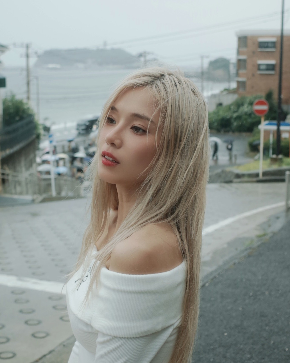 "Hoàng Yến Chibi vừa cập nhật bộ hình ướt át", nữ ca sĩ viết. Ảnh: FB Hoàng Yến Chibi