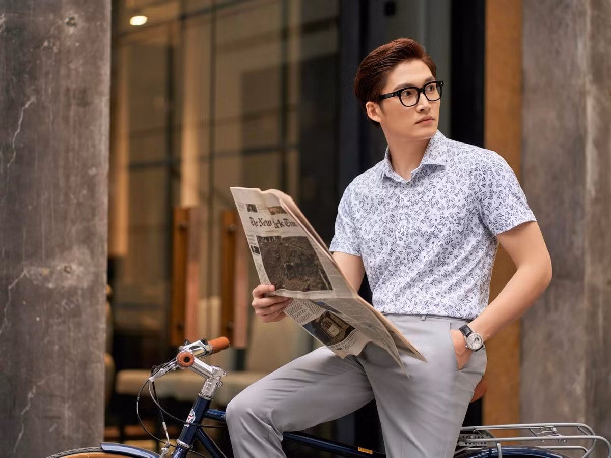 "Gom hết chân tình mùa hạ. Anh gửi vào mùa thu", Đình Tú rắc thính. Ảnh: FB Nguyễn Đình Tú