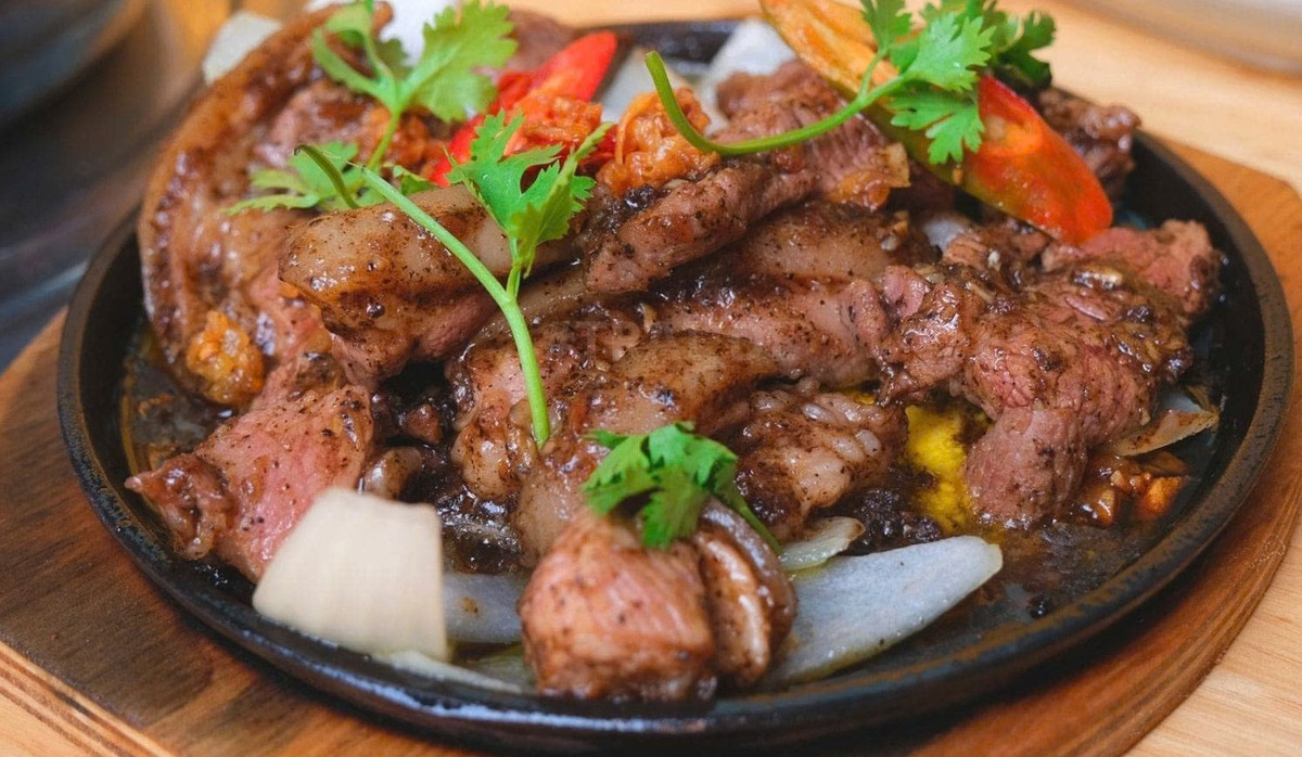 Đặc biệt, tỏi còn giúp thịt dê không bị hôi, mang lại hương vị hấp dẫn với các bước chế biến vô cùng đơn giản: Ảnh Internet