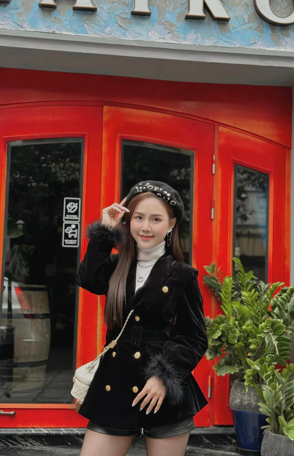 Minh Thu không nổi tiếng sớm nhưng mỗi vai diễn của cô đều gây ấn tượng. Ảnh: FBNV