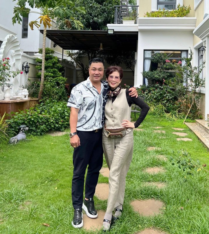 Nhan sắc của cô tuy không còn rực rỡ như thời trẻ nhưng vẫn giữ được nét thanh tú, đằm thắm. Ảnh: Người đưa tin