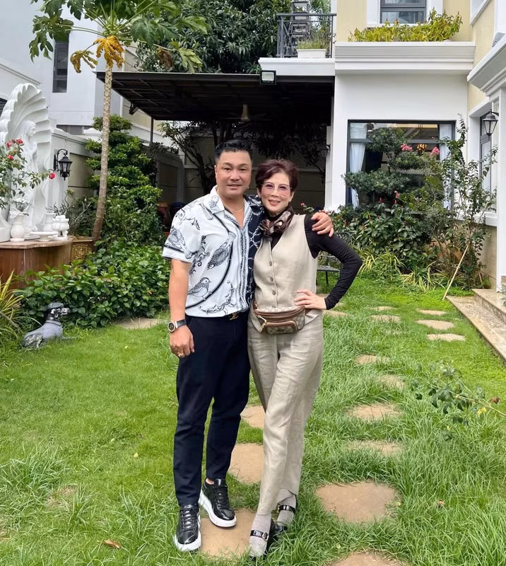 Nhan sắc của cô tuy không còn rực rỡ như thời trẻ nhưng vẫn giữ được nét thanh tú, đằm thắm. Ảnh: Người đưa tin