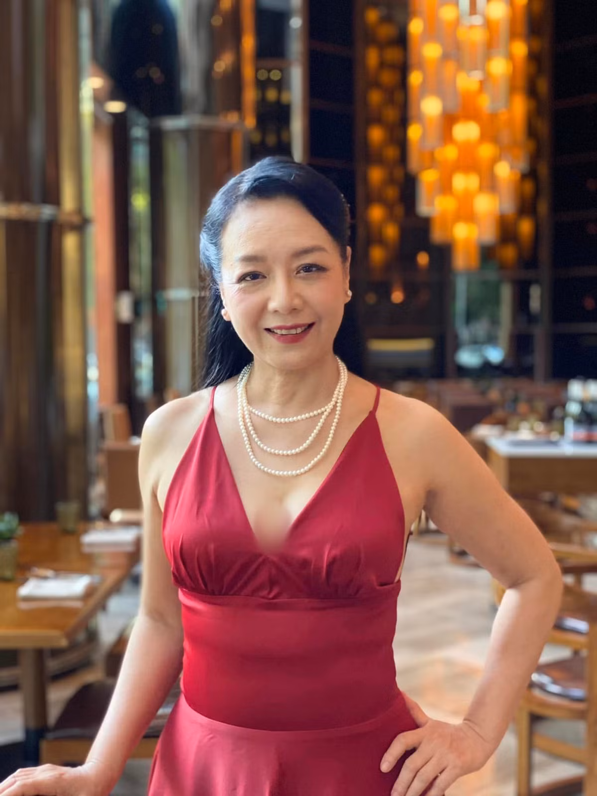 Làn da của nữ nghệ sĩ Chiều Xuân căng mịn, hồng hào, không hề có dấu hiệu của tuổi tác.