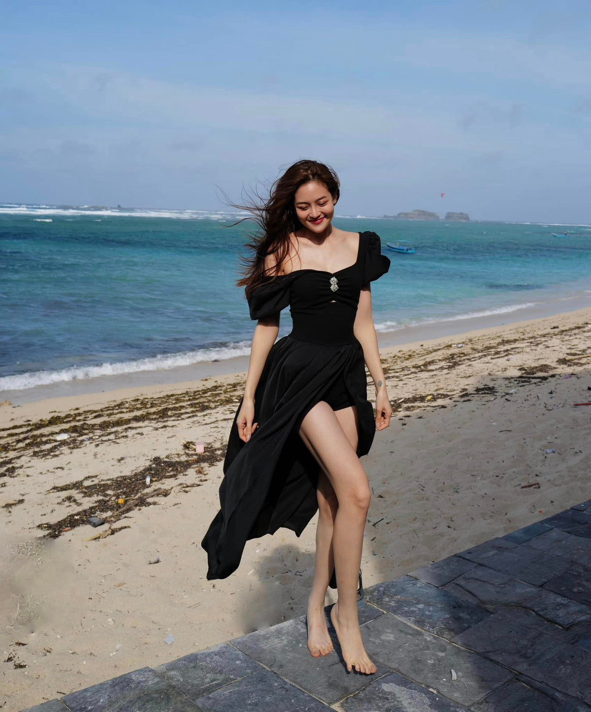 Thùy Anh là một trong những nữ diễn viên trẻ tài năng và xinh đẹp của màn ảnh Việt. Ảnh: FBNV