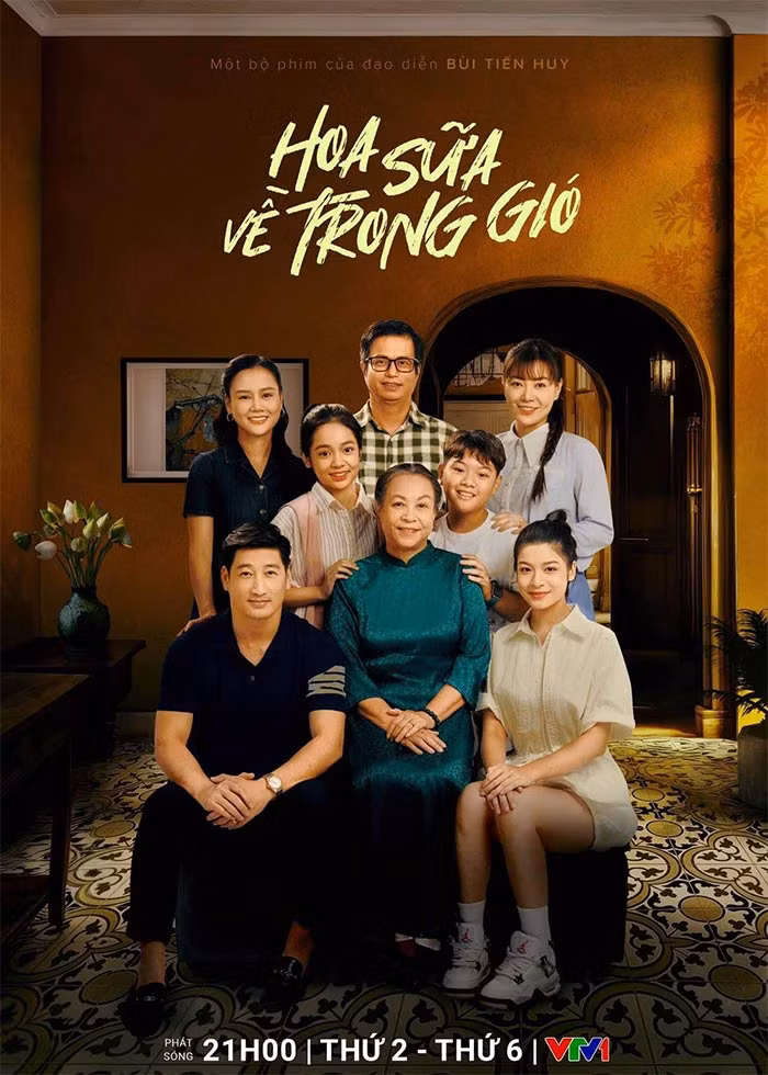 Mới đây Ngọc Quỳnh trở lại với vai Khang trong phim "Hoa sữa về trong gió". Nhân vật Khang là người đàn ông thương vợ, có trách nhiệm, không muốn vợ phải lo lắng đến những rắc rối trong công việc của mình. (Ảnh: FB Ngọc Quỳnh)