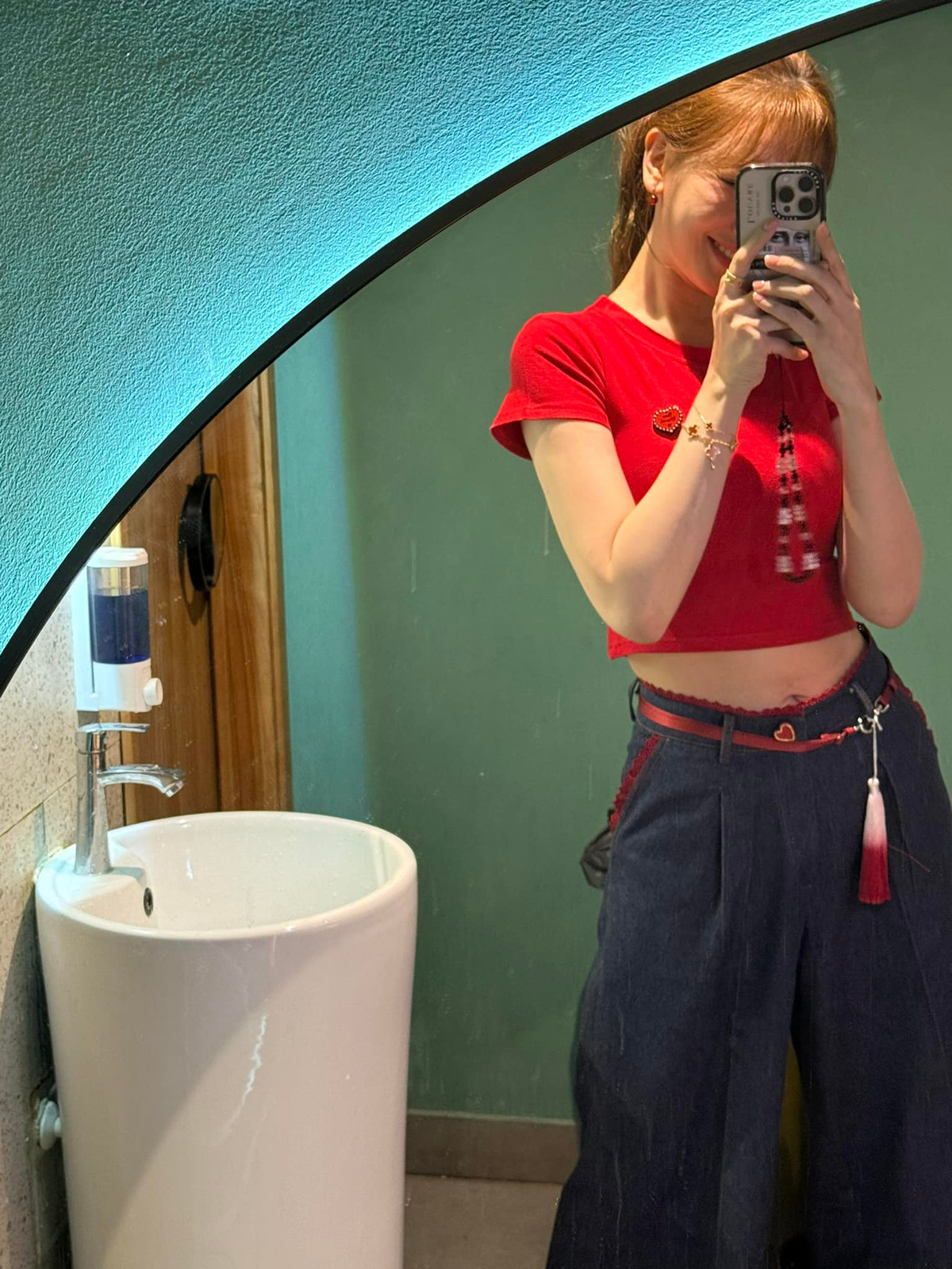 Hari Won chụp ảnh phong cách gen Z. Ảnh: FB Hariwon