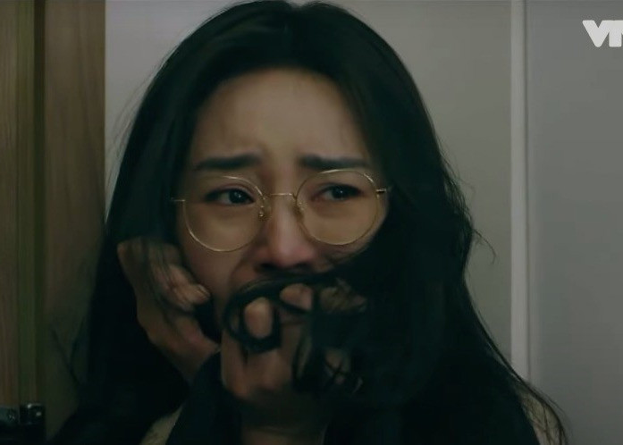 Diễn xuất của Quỳnh Kool trong tập 28 của "Chúng ta của 8 năm sau" nhận được cơn mưa lời khen của khán giả. Tất cả đều khen nữ diễn viên diễn xuất tốt, lột tả được nỗi đau của người vợ bị chồng phản bội.