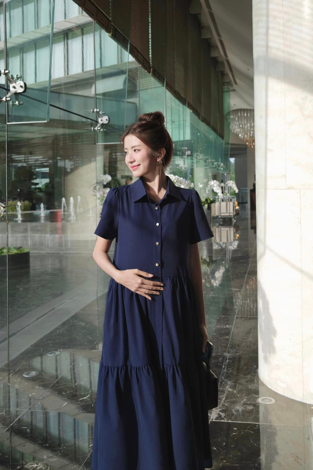 Diễn viên Ngọc Huyền tham gia thử thách một ngày làm mẹ. Ảnh: FB Nguyễn Ngọc Huyền