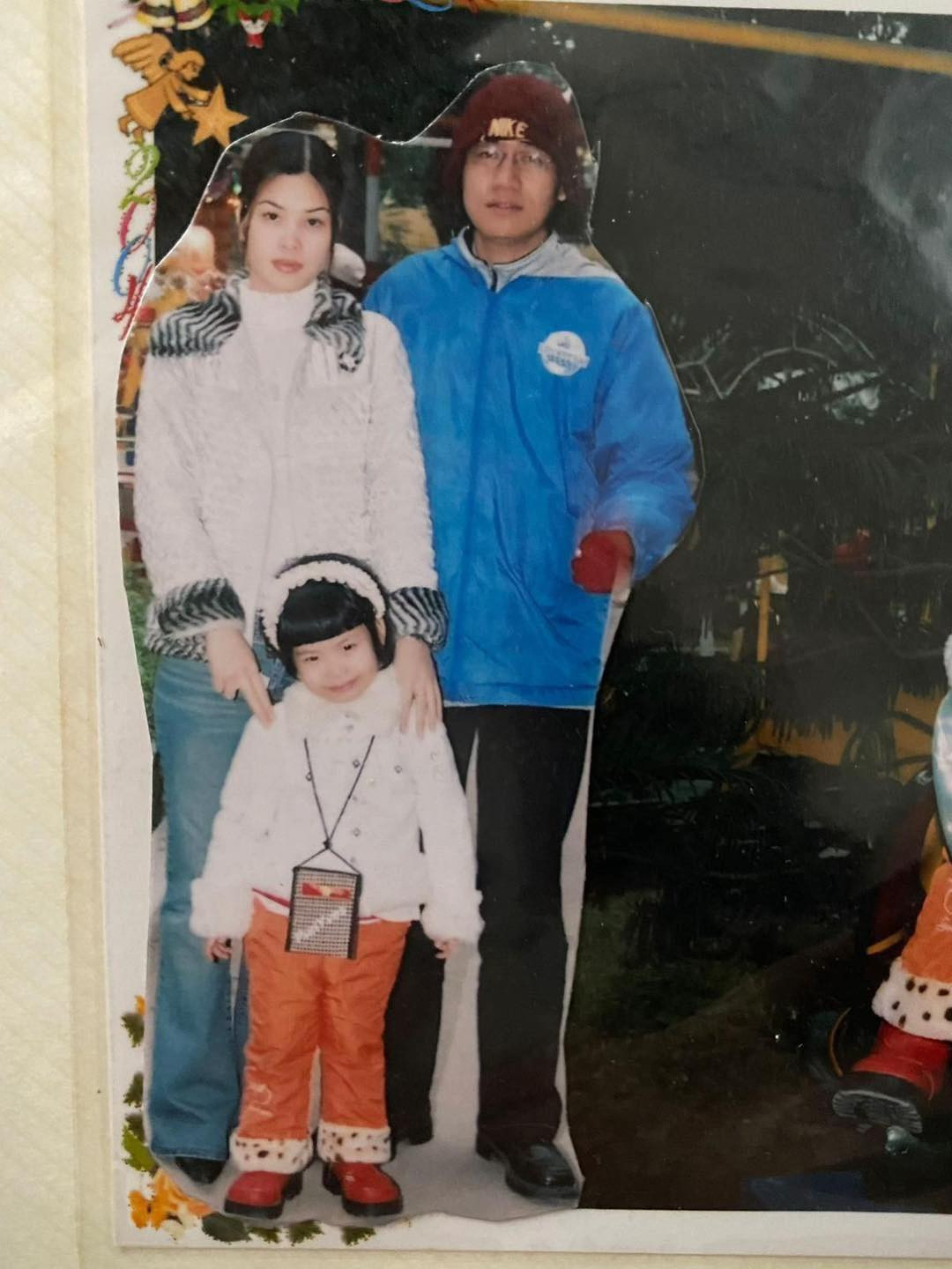 Từ lúc yêu nhau đến lúc về chung nhà, số lần Thu Huyền xuất hiện cùng Duy Mạnh vô cùng ít ỏi. Chia sẻ về lý do, nam ca sĩ cho biết anh giữ kín vợ con vì không muốn cuộc sống của họ bị ảnh hưởng. Ảnh: FB Buồn Làm Gì