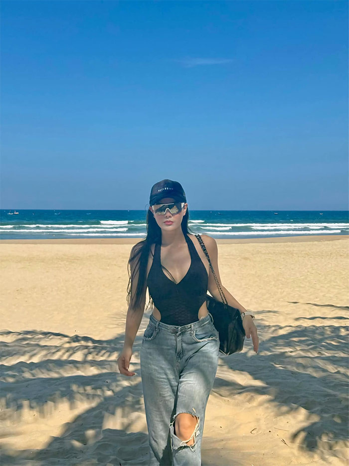 Mới đây, nữ diễn viên vinh dự nhận giải Nữ diễn viên phim truyền hình xuất sắc nhất Cánh diều vàng cho vai Luyến trong "Cuộc đời vẫn đẹp sao". (Ảnh: FB Thanh Hương)