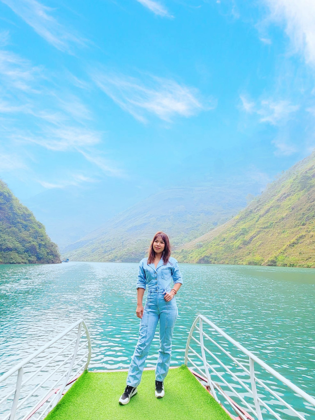 Không chỉ có vóc dáng đẹp, Lan Phương còn sở hữu một làn da mịn màng, tươi trẻ. Ảnh: FB Phuong Pham