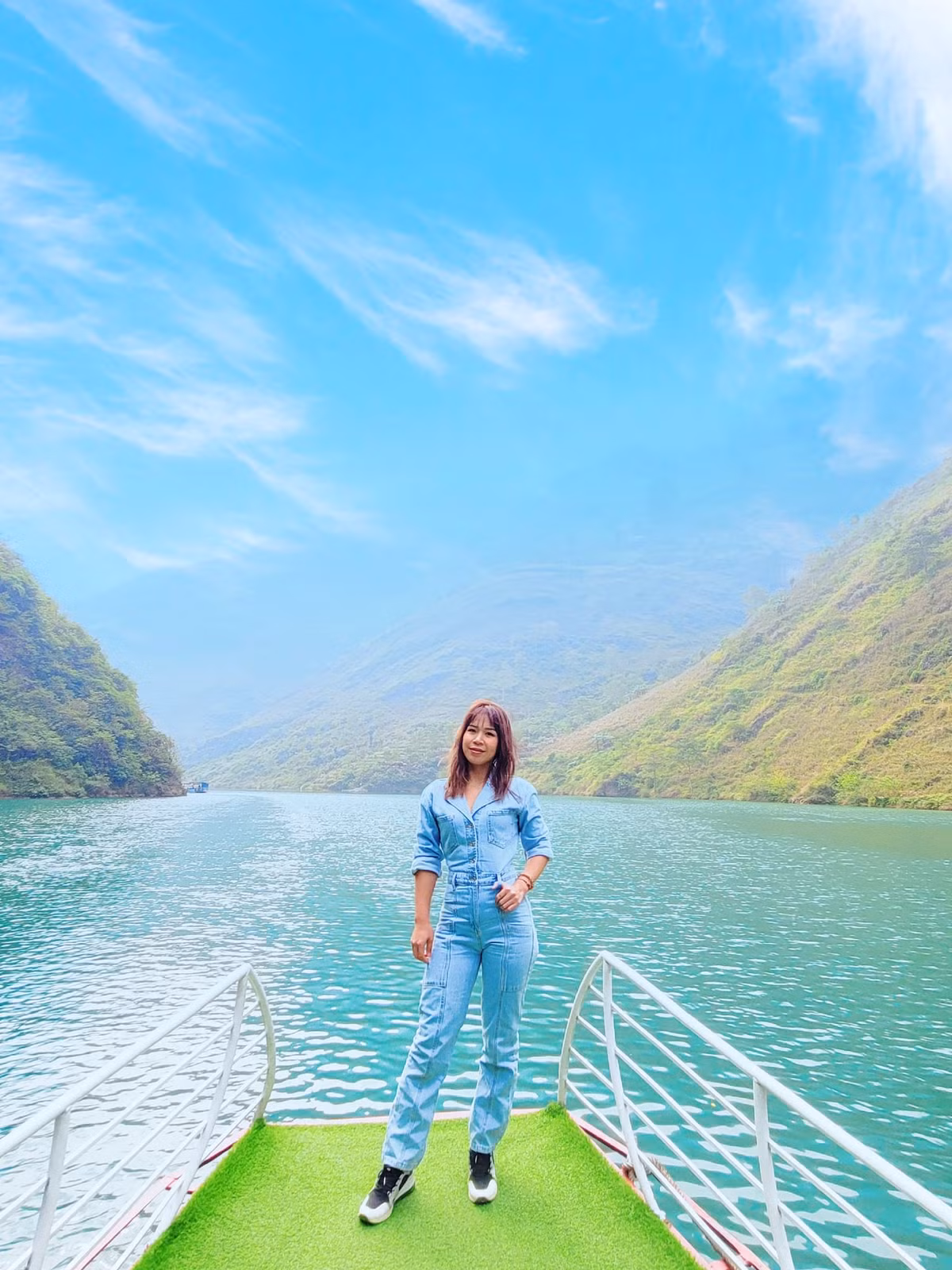 Không chỉ có vóc dáng đẹp, Lan Phương còn sở hữu một làn da mịn màng, tươi trẻ. Ảnh: FB Phuong Pham