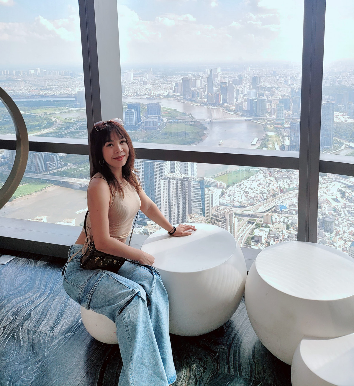 Với vẻ đẹp hình thể và nhan sắc trẻ trung, Lan Phương không chỉ là hậu phương vững chắc cho sự nghiệp của chồng mà còn là hình mẫu lý tưởng của nhiều chị em phụ nữ. Ảnh: FB Phuong Pham