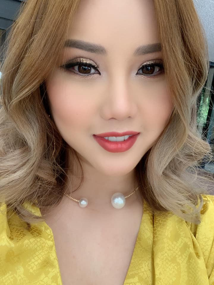 Nếu Bảo Thy sở hữu vẻ đẹp ngọt ngào, trong trẻo thì Zenie Trần lại mang nét đẹp mặn mà, quyến rũ hơn. Ảnh: FB Mai Anh Tran