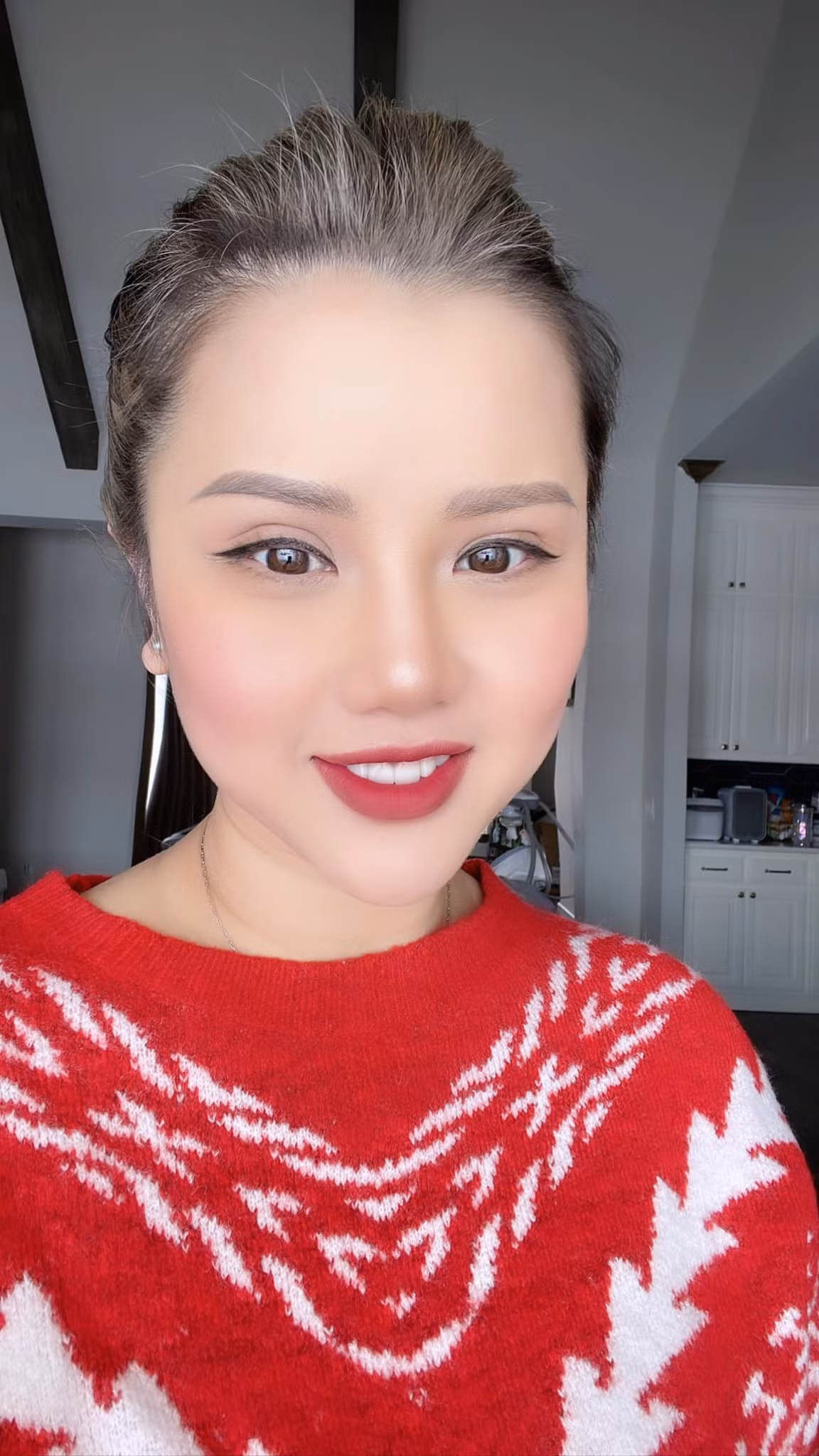 Zenie Trần vẫn giữ được sắc vóc trẻ trung dù đã bước vào độ tuổi 40. Ảnh: FB Mai Anh Tran