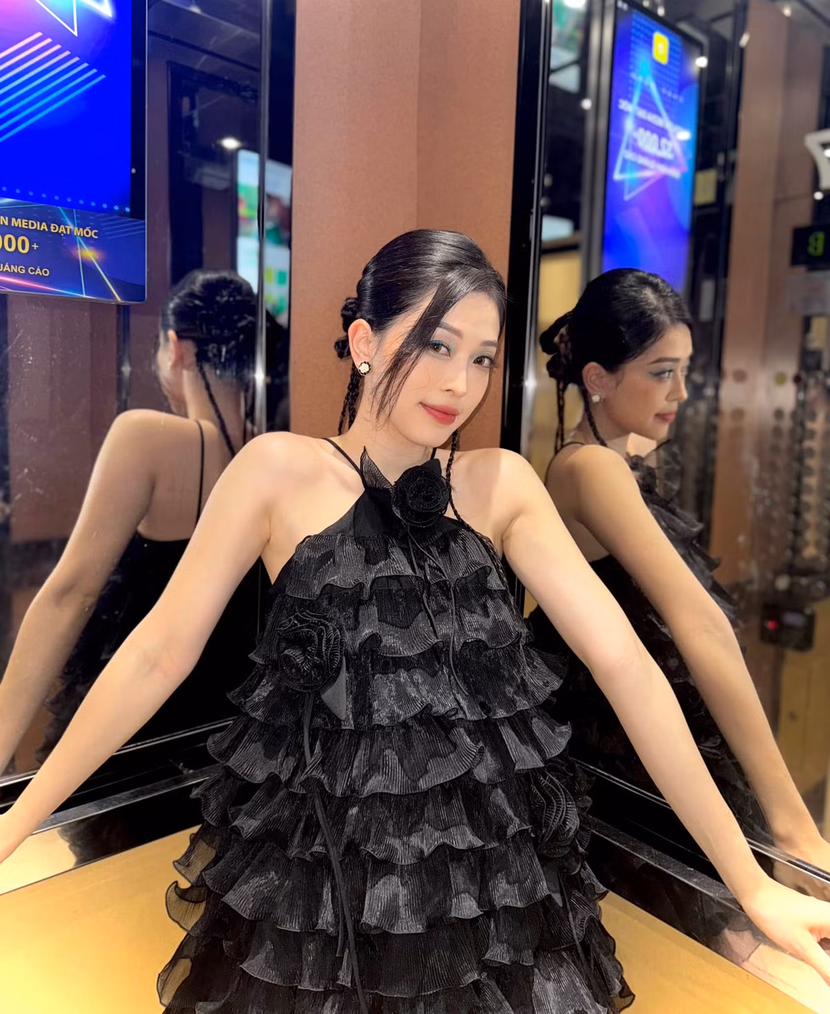 Bên cạnh nhan sắc, Phương Nga còn ghi dấu ấn bởi gu thời trang đa dạng và tinh tế. Ảnh: FB Bùi Phương Nga