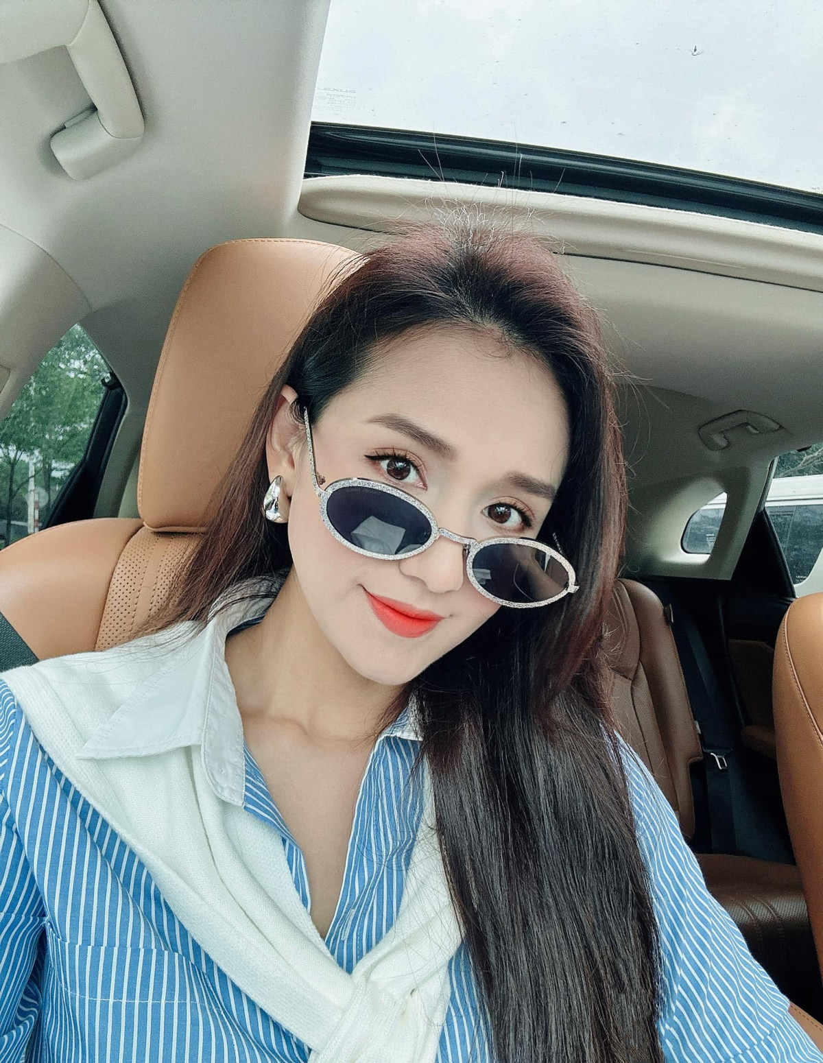 Cuộc sống sang chảnh của người đẹp khiến nhiều người phải ngưỡng mộ. Ảnh: FBNV