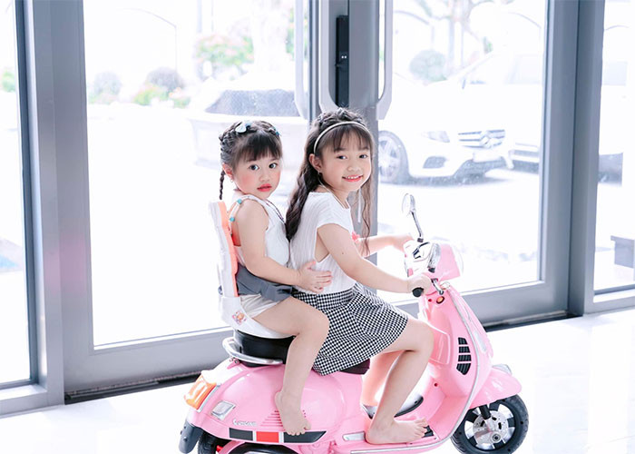 Nam diễn viên thường khoe 3 nhóc tì và những khoảnh khắc hạnh phúc lẫn vui nhộn của cả gia đình lên mạng xã hội.