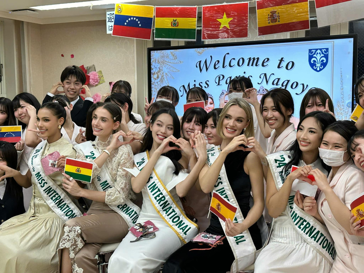 Hoa hậu Thanh Thủy giao lưu với các sinh viên tại thành phố Nagoya sau khi đăng quang Miss International 2024 tại Nhật Bản. Ảnh: FB Huỳnh Thị Thanh Thủy