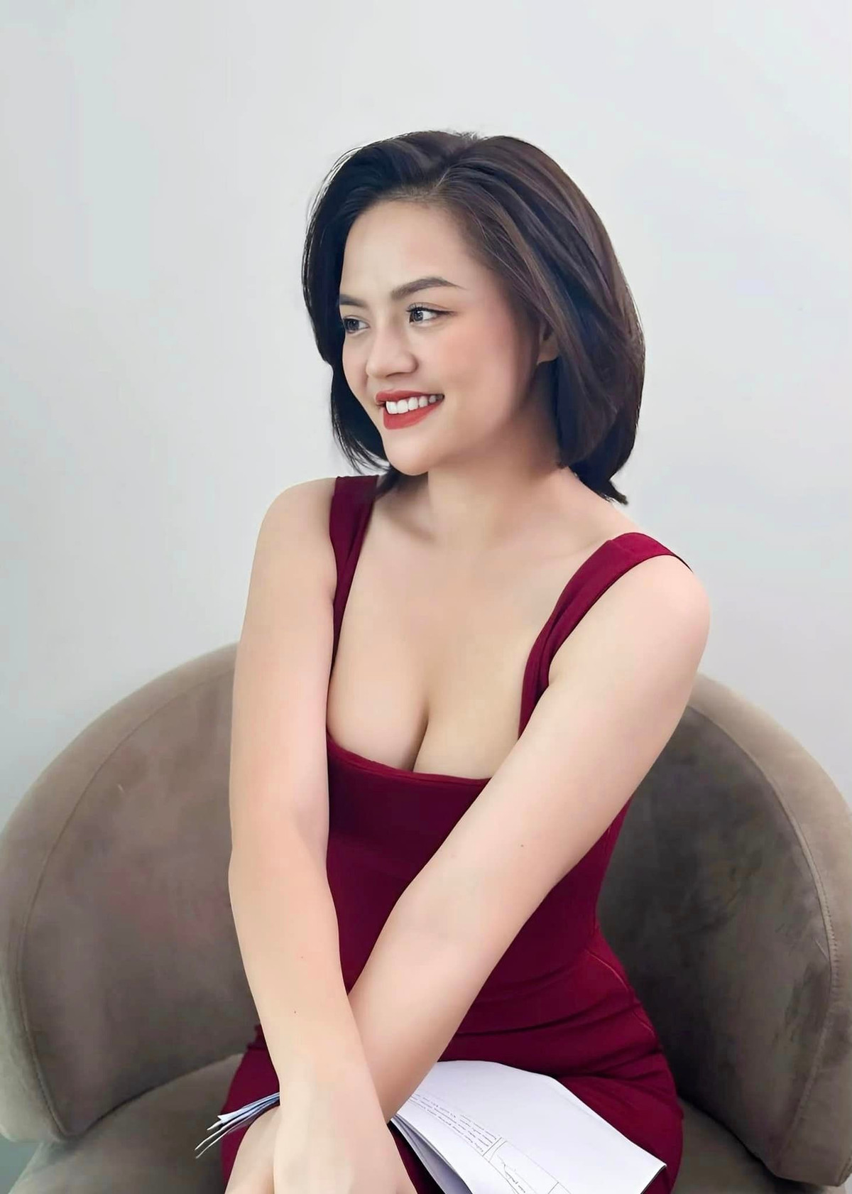 Diễn viên Thu Quỳnh được khen ngày càng gợi cảm sau khi sinh em bé thứ hai. Ảnh: FB Nguyễn Thu Quỳnh