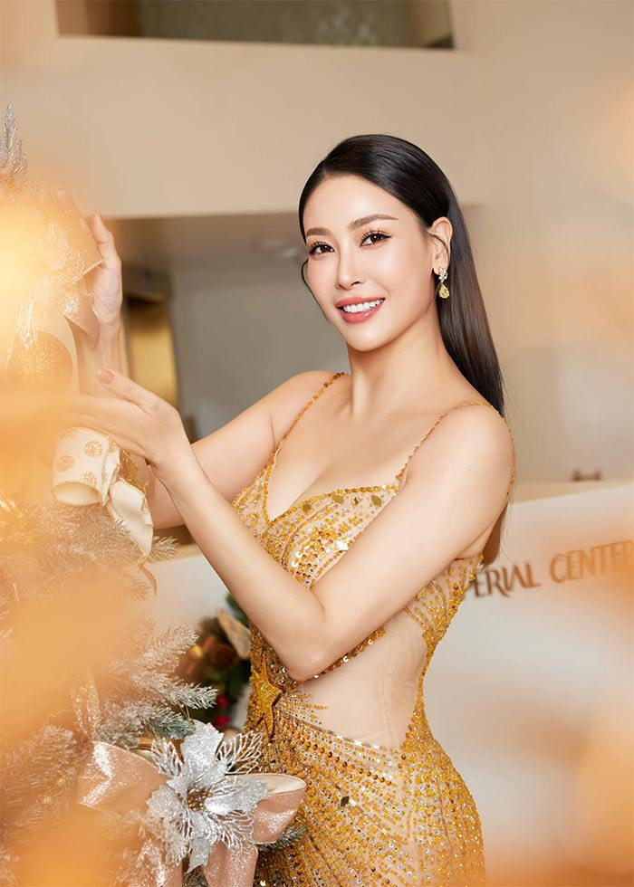 Ngoài ra Hà Kiều Anh còn thường xuyên tập yoga, uống nhiều sữa để tốt cho da và cung cấp vitamin cho cơ thể.