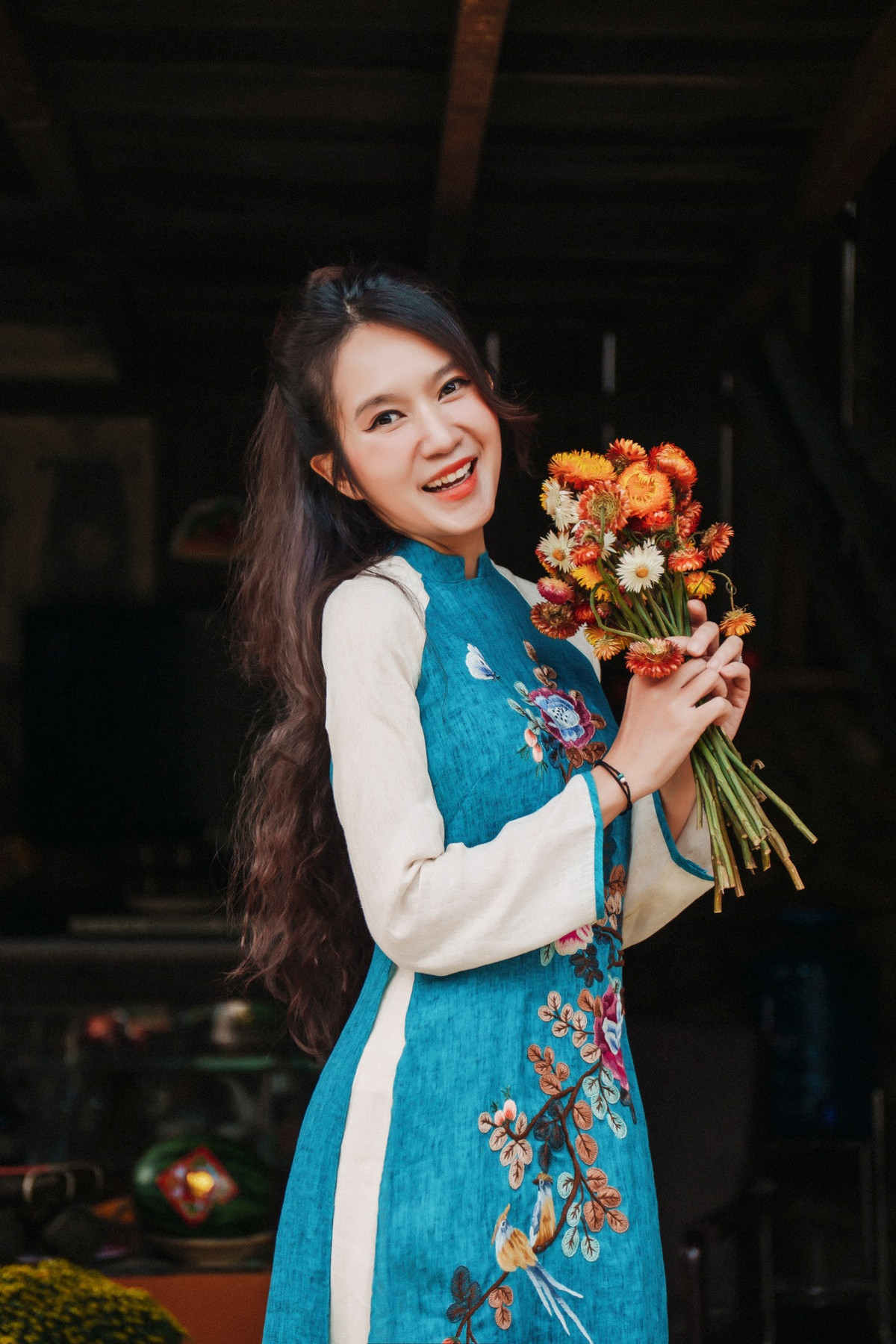 Trong những bức ảnh chia sẻ trên mạng xã hội, bà xã Lý Hải được khen vẫn giữ vẻ xinh đẹp, quyến rũ dù ngấp nghé tuổi 40.