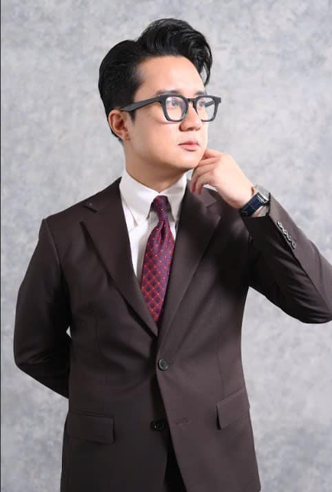 Sơn Lâm đảm nhiệm vai trò dẫn chính trong hàng loạt chương trình được yêu thích của VTV như: "Chuyển động 24h", “Việc tử tế”, "Cafe sáng với VTV3", "60 phút mở” … Đặc biệt là chuyên mục “Điểm Tuần” trong chương trình “Chuyển động 24h”. Ảnh: FB Dương Sơn Lâm