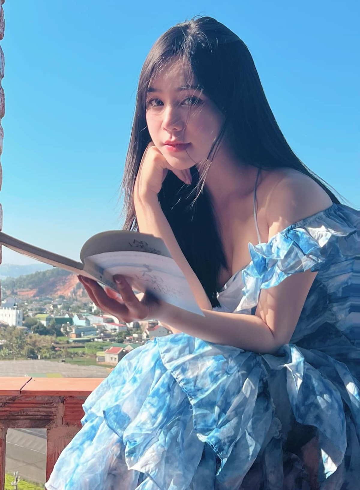 Ở thời điểm hiện tại, Quỳnh Kool là một trong những nữ diễn viên miền Bắc nhận được rất nhiều sự quan tâm, yêu thích của khán giả. Ảnh: FBNV