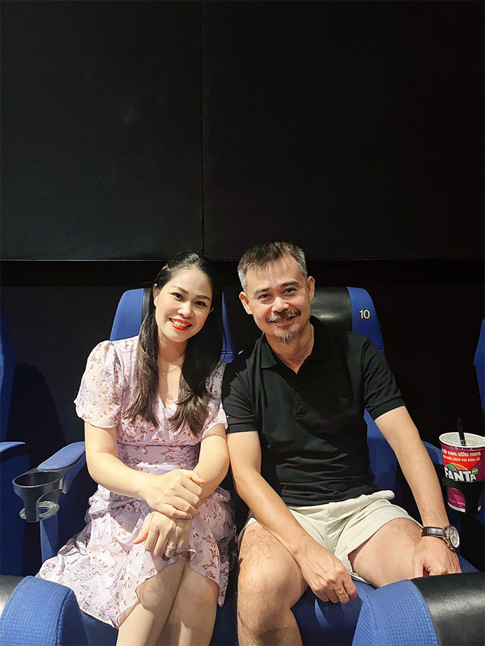 Diễn viên Vĩnh Xương được khán giả yêu mến qua nhiều bộ phim như: "Họa mi về tổ", "Những người bạn học", "Bức đại tự", "Hà Nội 12 ngày đêm", "Vào Nam ra Bắc", "U tôi", "Đầu bếp và đại gia", "Đấu trí"... (Ảnh: FB Tăng Minh Nguyệt)