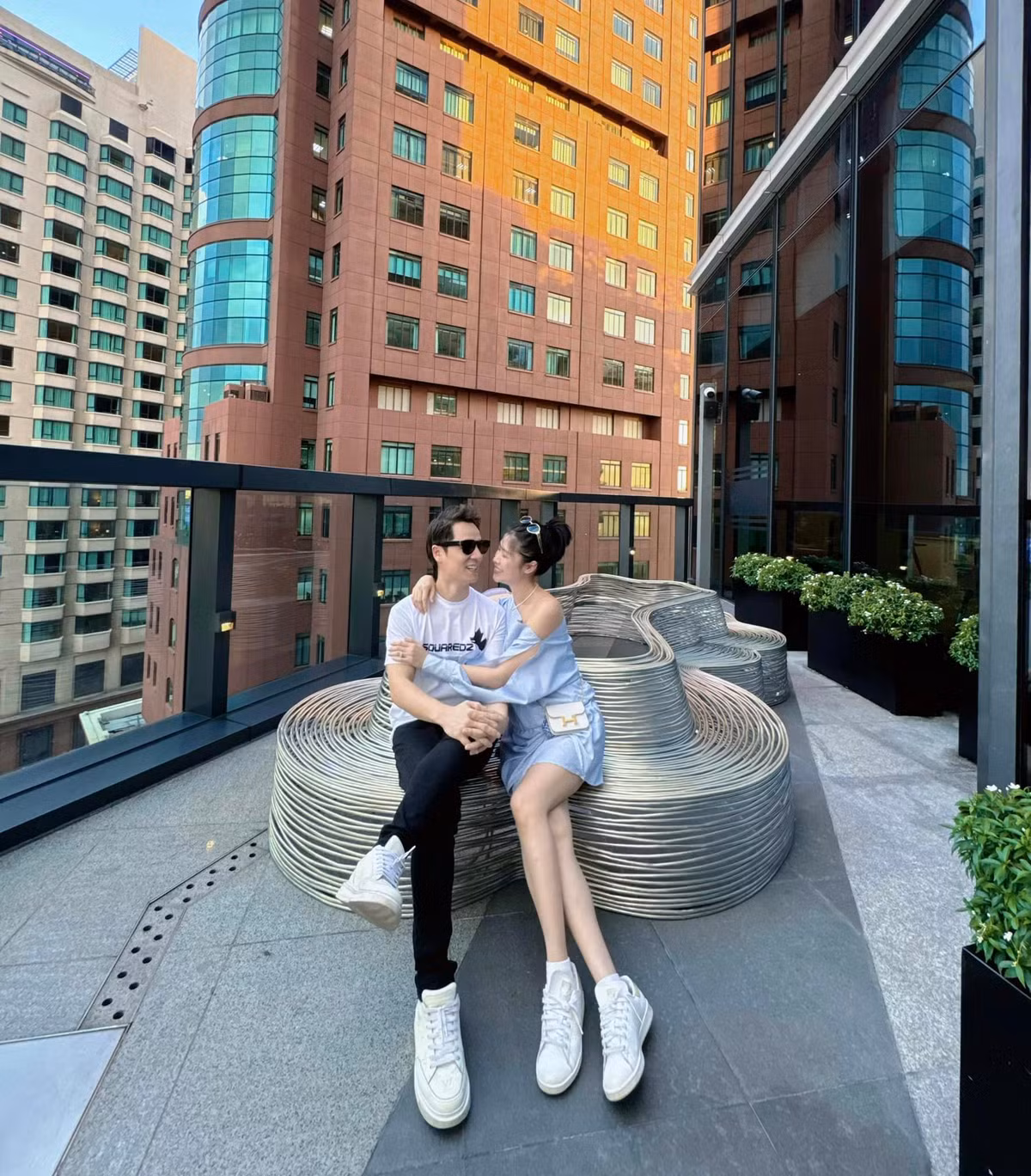 Đăng Khôi tranh thủ thời gian rảnh đưa bà xã Thủy Anh đi chơi. Ảnh: FB Dang Khoi Nguyen