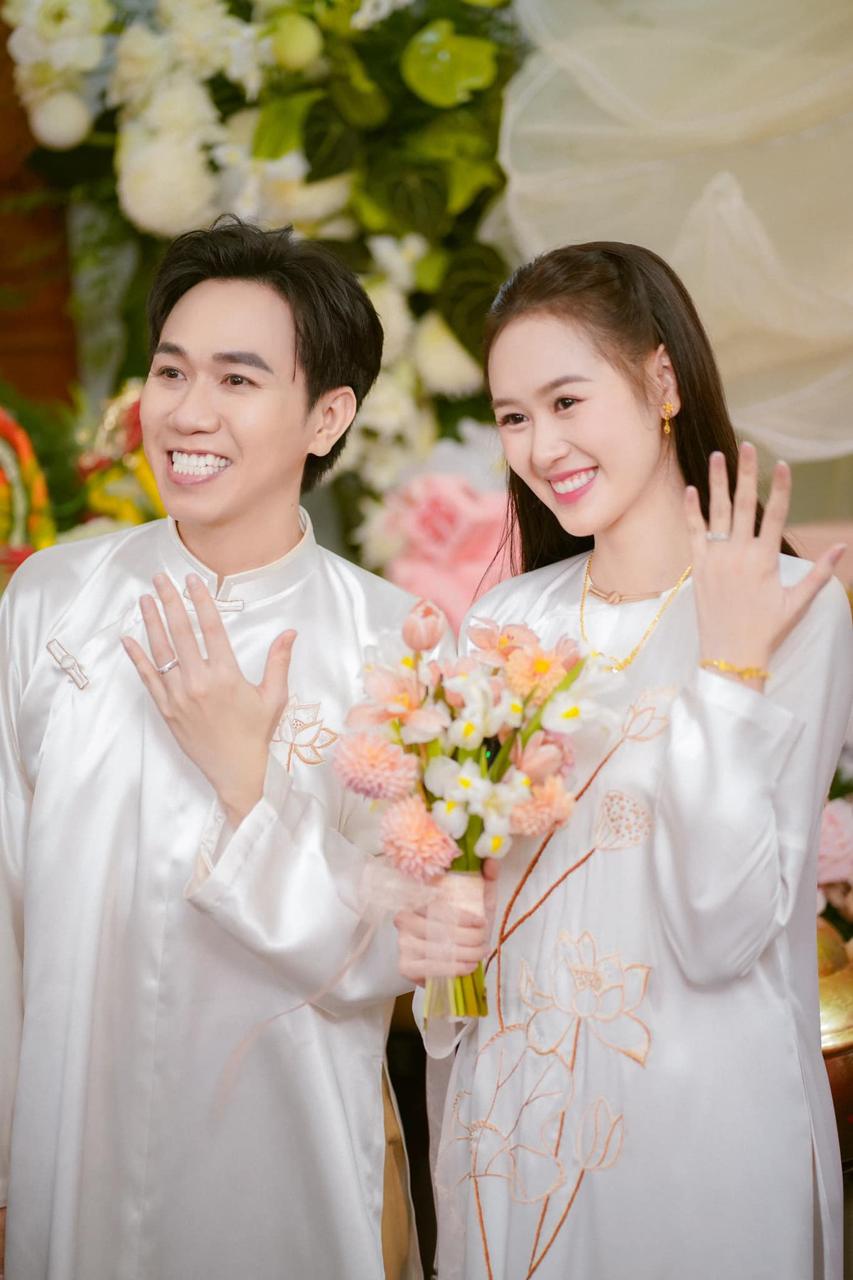 Anh Đức làm đám hỏi với vợ hot girl kém 12 tuổi sau thời gian tạm hoãn. Ảnh: FB Ta Anh Duc