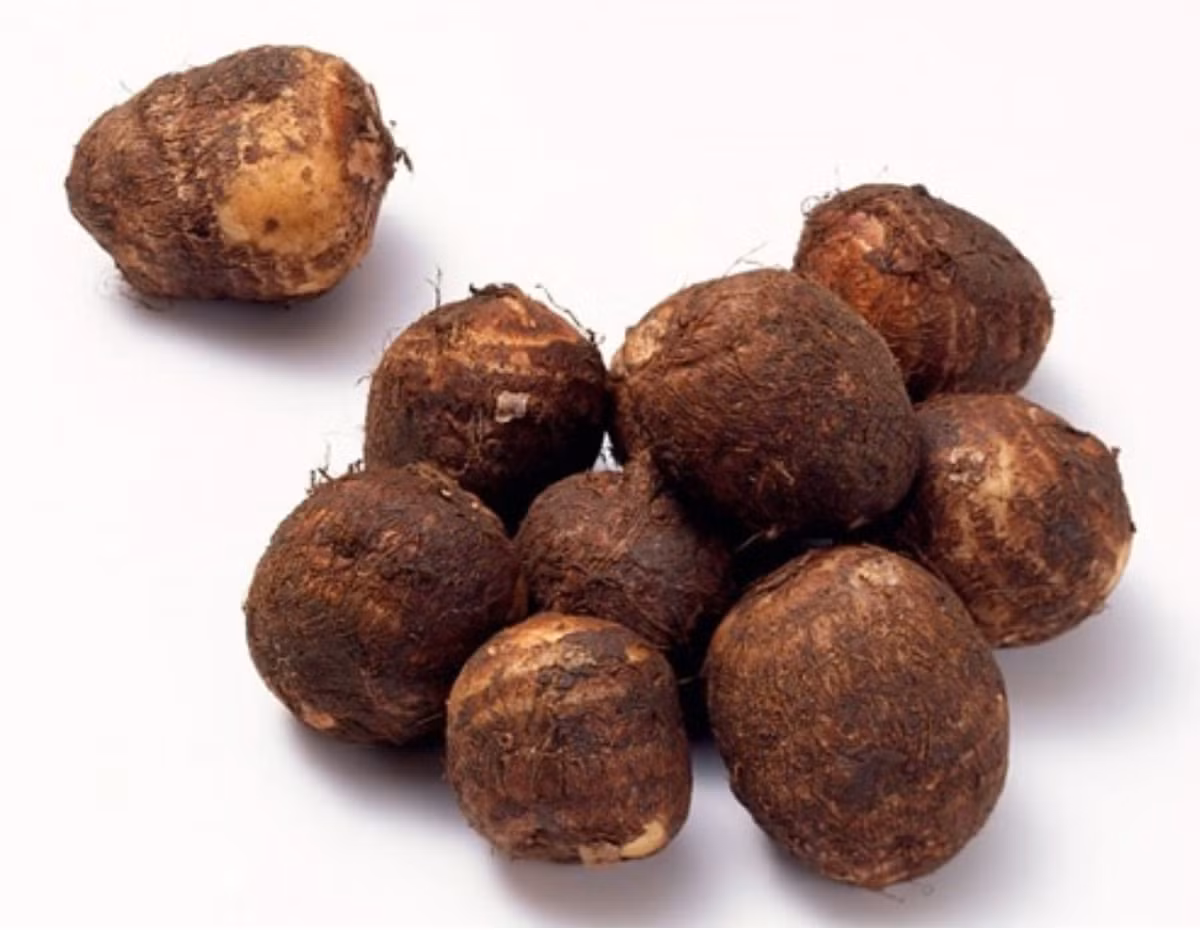 Có thể kể đến một vài tác dụng của khoai sọ như: Tốt cho tim mạch; ổn định huyết áp; giúp nhuận tràng, chống táo bón; cung cấp chất xơ tốt nhất trong chế độ ăn uống; tăng cường hệ miễn dịch;...Ảnh: SKĐS