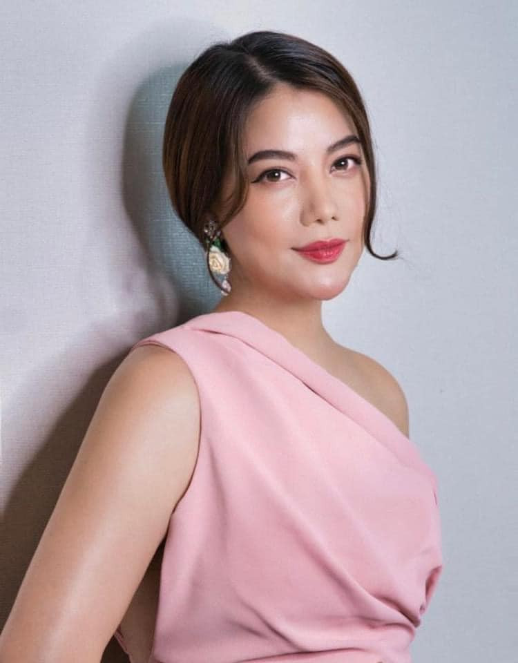 Cô tự tin với hình thể khỏe khoắn nhờ vào việc chăm chỉ giữ gìn vóc dáng. Ảnh: FB Trương Ngọc Ánh