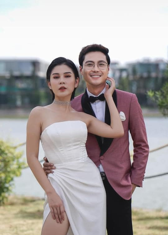 Diễn viên Thanh Sơn đóng cặp với Vũ Thu Hoài trong phim "Tình yêu và tham vọng".