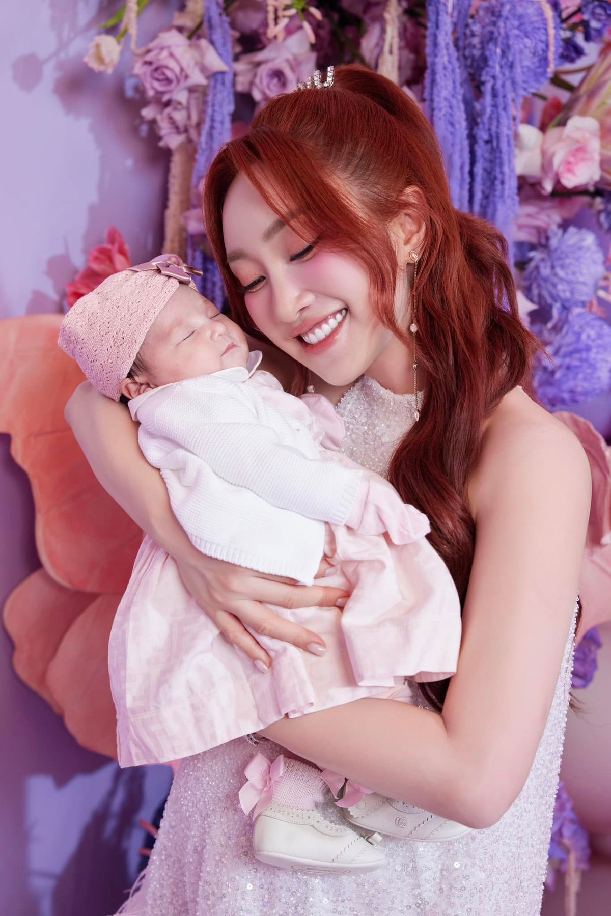 Lý Thùy Chang đã muốn bé thành 1 fashionista chính hiệu, khoác lên mình những trang phục đến từ loạt thương hiệu nổi tiếng. Ảnh: FB Lý Thuỳ Chang