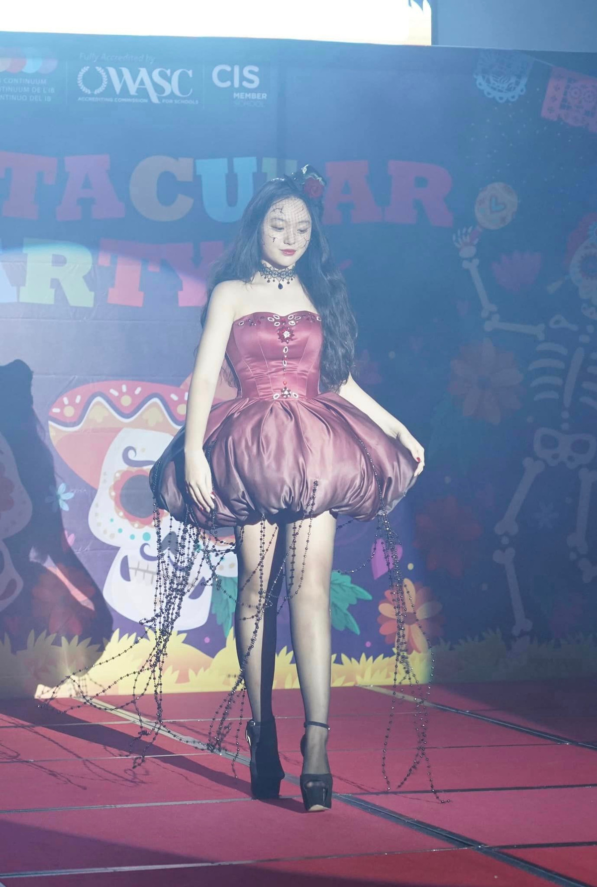 Suti cũng được dự đoán có thể nối nghiệp mẹ tham gia hoạt động giải trí. Ảnh: FB Bui Thuy Hanh